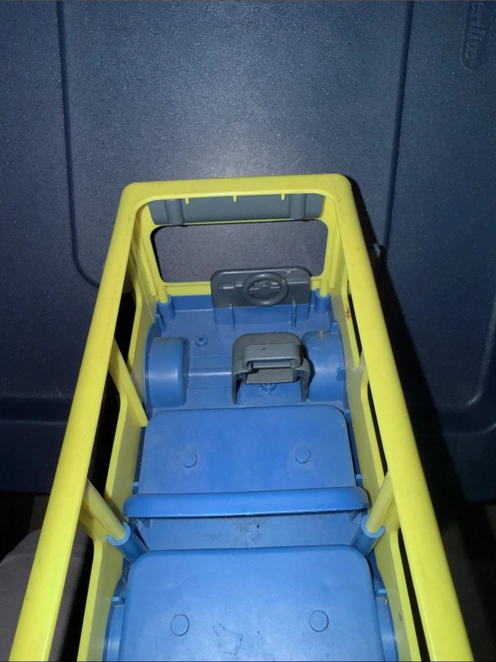 Bluey Bus yellow/blue- 'The Beach' Play Vehicle| no figures